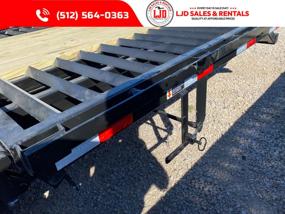 New 2027 East Texas - 102" X 32' - Deckover - hydraulic dove - Equipment Trailer