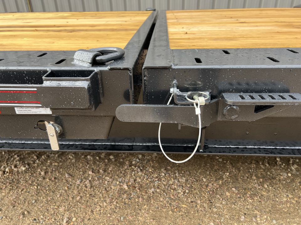 New 2027 Diamond C Trailers 24' Tiltbed Drive Over Fenders HXD Tilt Trailer