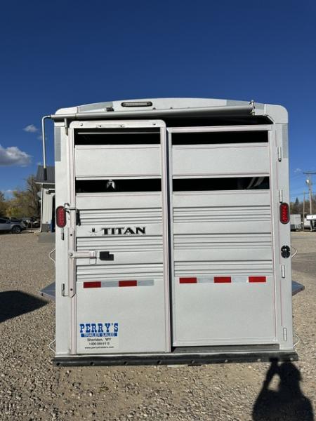 Used 2023 Titan 24' Combo