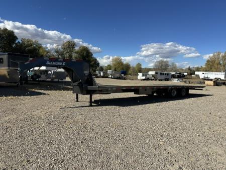 New 2027 Diamond C 35' FMAX212
