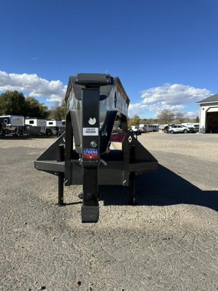 New 2027 Diamond C 35' FMAX212