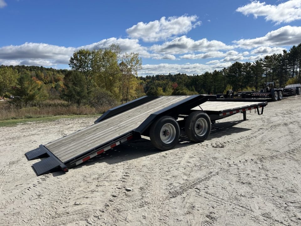 New 2026 Kaufman Trailers FDWT-10K-22D Equipment Trailer