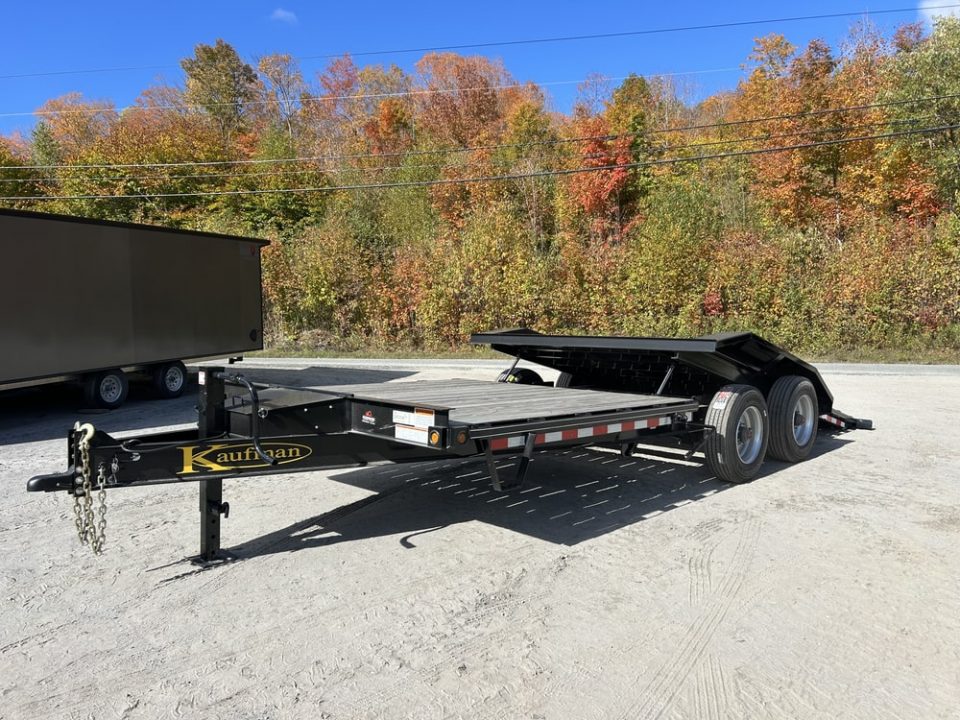 New 2026 Kaufman Trailers FDWT-10K-22D Equipment Trailer