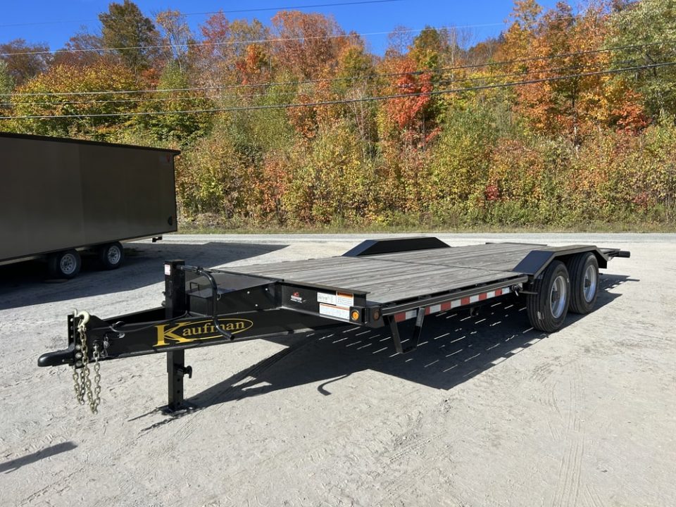 New 2026 Kaufman Trailers FDWT-10K-22D Equipment Trailer