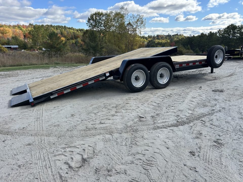 New 2026 Kaufman Trailers FDWT-8K-22D Equipment Trailer