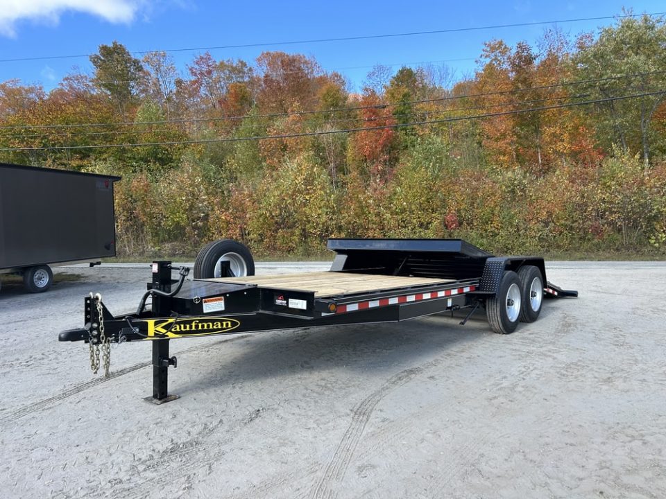 New 2026 Kaufman Trailers FDWT-8K-22D Equipment Trailer