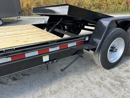 New 2026 Kaufman Trailers FDWT-8K-22D Equipment Trailer