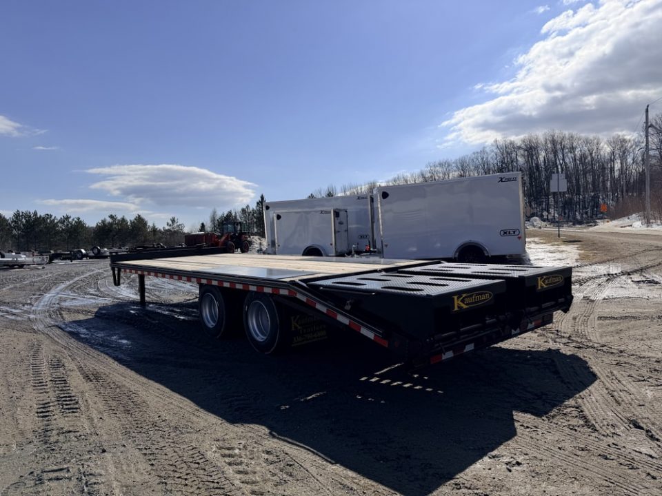 New 2026 Kaufman Trailers FHPP-12K-25D Equipment Trailer