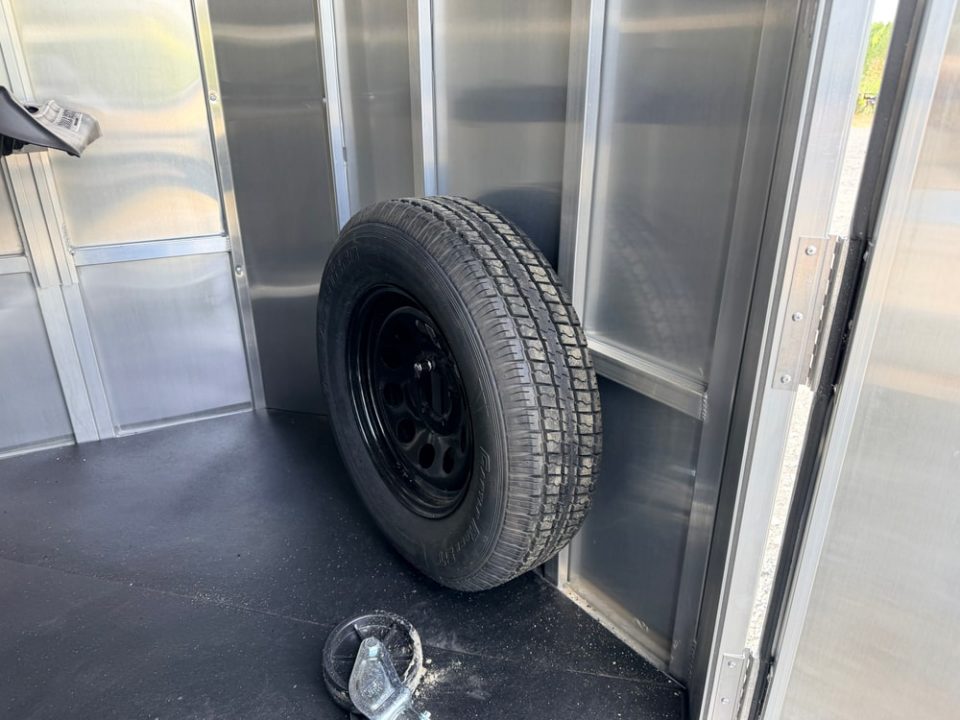 New 2027 Frontier Trailers COLT3HBPLITEWD Horse Trailer