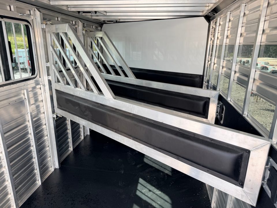 New 2027 Frontier Trailers COLT3HBPLITEWD Horse Trailer