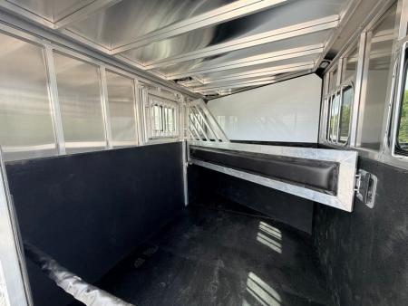 New 2027 Frontier Trailers STRID2HBP Horse Trailer