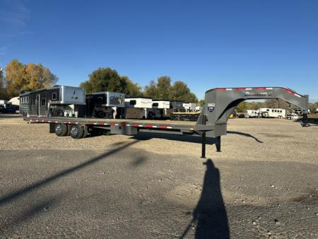 New 2027 Diamond C 35' FMAX