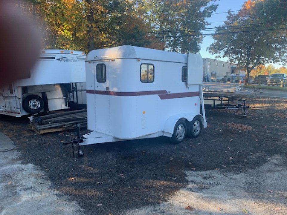 Used 1989 Classic 2h Thorobred Horse Trailer