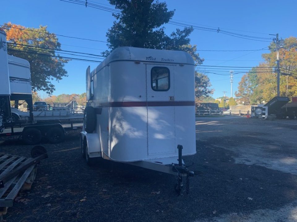 Used 1989 Classic 2h Thorobred Horse Trailer