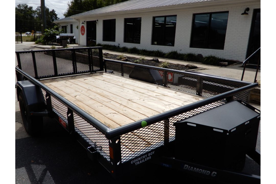 New 2026 Diamond C 83x14' Utility, Bi-fold Tailgate, PSA135