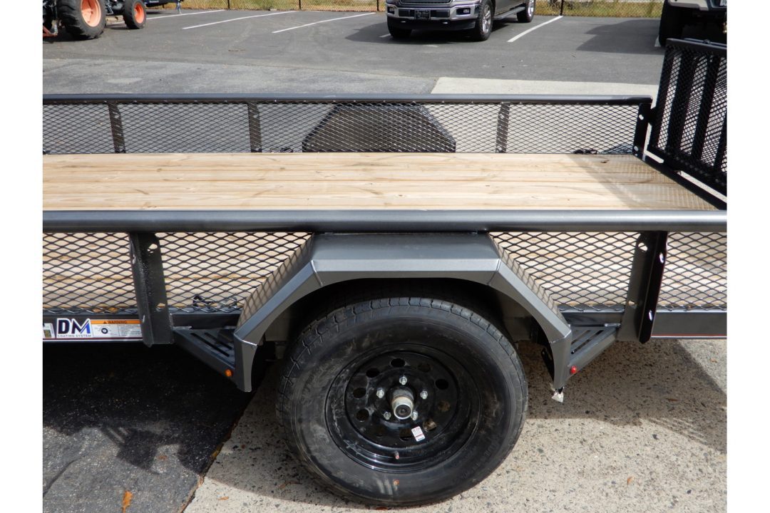New 2026 Diamond C 83x14' Utility, Bi-fold Tailgate, PSA135