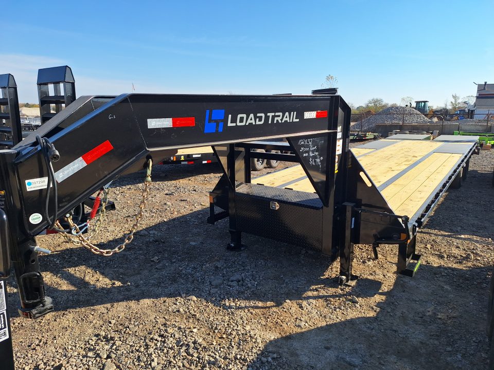 New 2027 Load Trail 102x32 24K Low Pro Gooseneck Deck Over Trailer