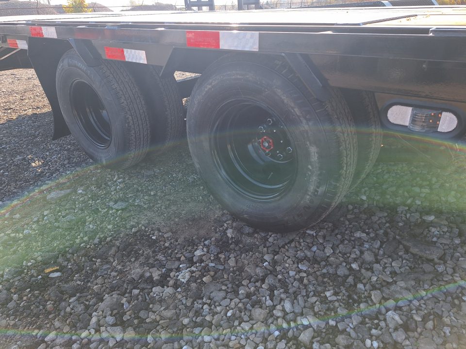 New 2027 Load Trail 102x32 24K Low Pro Gooseneck Deck Over Trailer