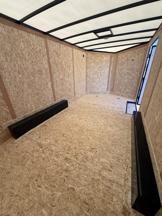 New 2027 Discovery Trailers 8.5x16 Cargo / Enclosed Trailer