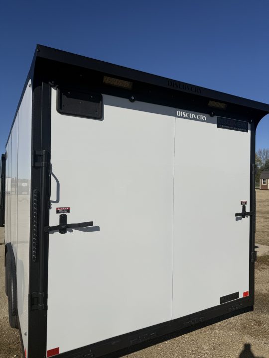 New 2027 Discovery Trailers 8.5x16 Cargo / Enclosed Trailer