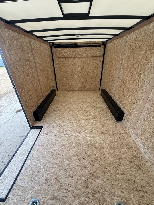 New 2027 Discovery Trailers 8.5x14 Cargo / Enclosed Trailer