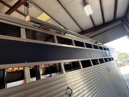Used 2021 Shadow 5 Horse Blue Gooseneck Horse Trailer with Awning & Exterior Lights Horse Trailer