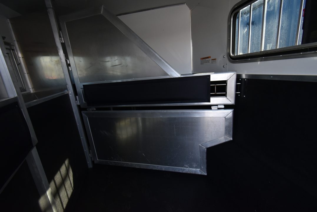 Used 2022 Lakota 8311 Colt Horse Trailer