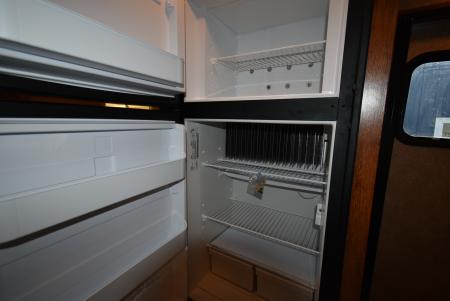 Used 2022 Lakota 8311 Colt Horse Trailer