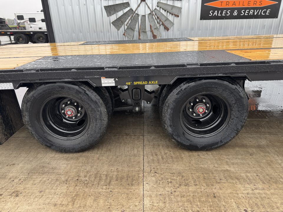 New 2027 Big Tex Trailers 22GN40D5A Deckover Trailer