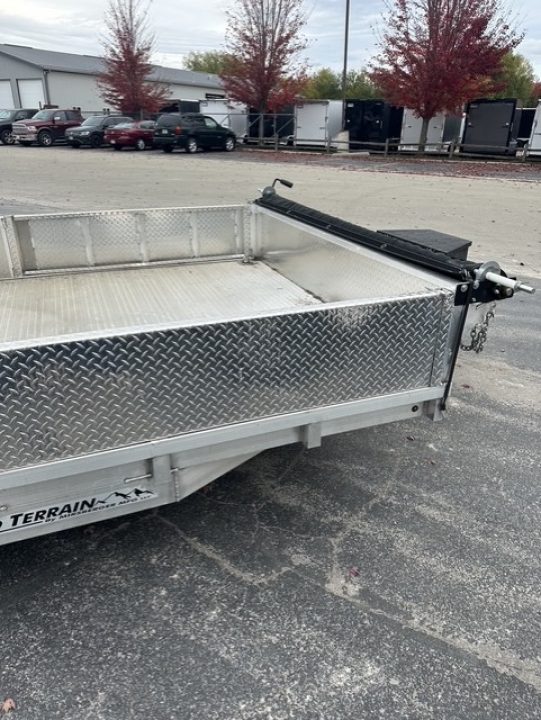 Used 2025 Rugged Terrain PP 81.5X18 TA