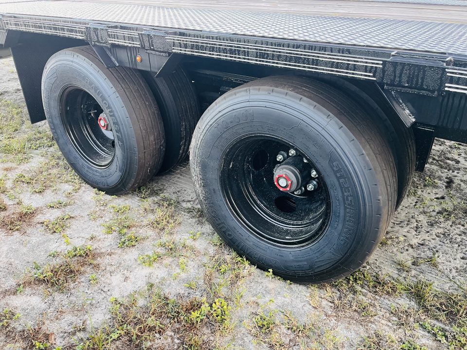 New 2026 DP Platinum Star 102 x 32 Gooseneck 26k Deckover Trailer