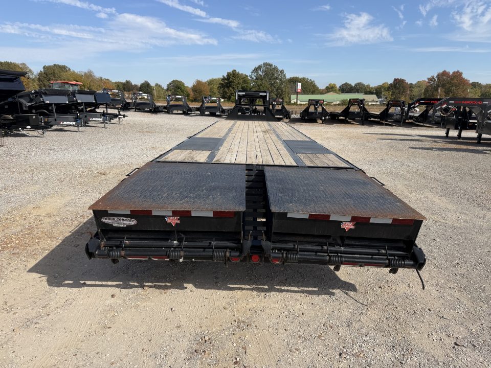 Used 2022 PJ 102"X36' 25.9K GVWR Gooseneck Flatbed Trailer