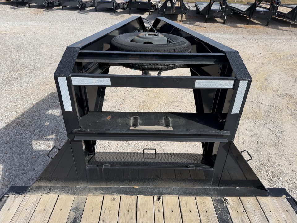 Used 2022 PJ 102"X36' 25.9K GVWR Gooseneck Flatbed Trailer
