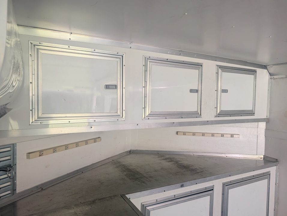 Used 2015 8.5X28 South GA Race Trailer