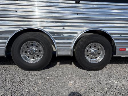 New 2027 Cimarron Showstar 504