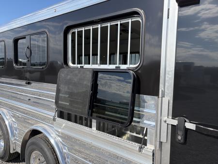 New 2027 Cimarron Showstar 504