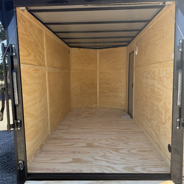 New 2027 Silverback Trailers 6x12sa Cargo / Enclosed Trailer