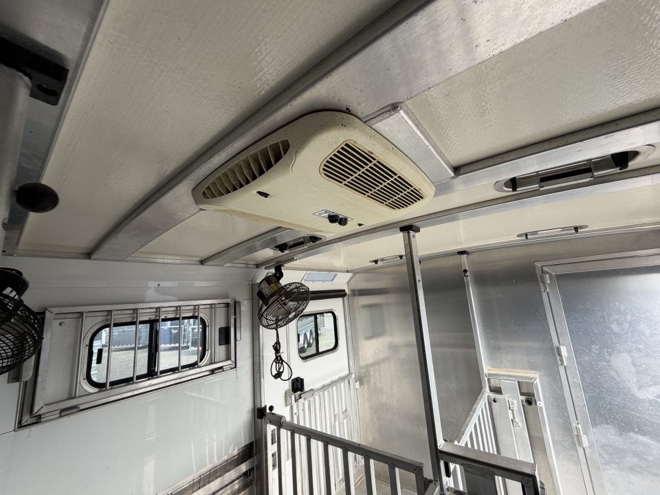 Used 2024 Cimarron Showstar 6100