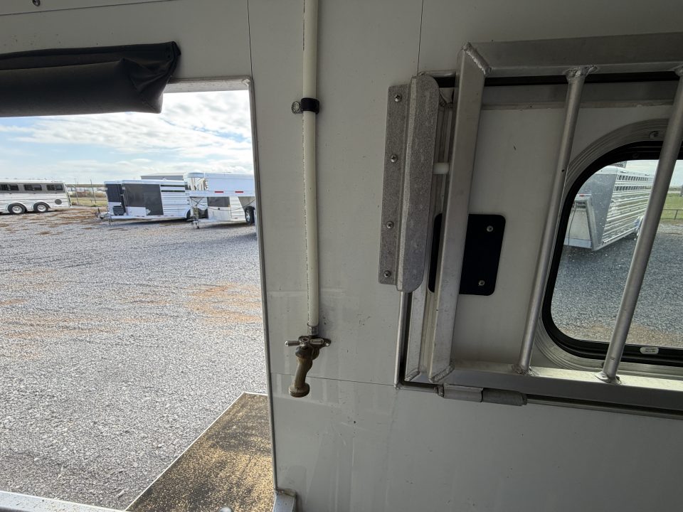 Used 2024 Cimarron Showstar 6100