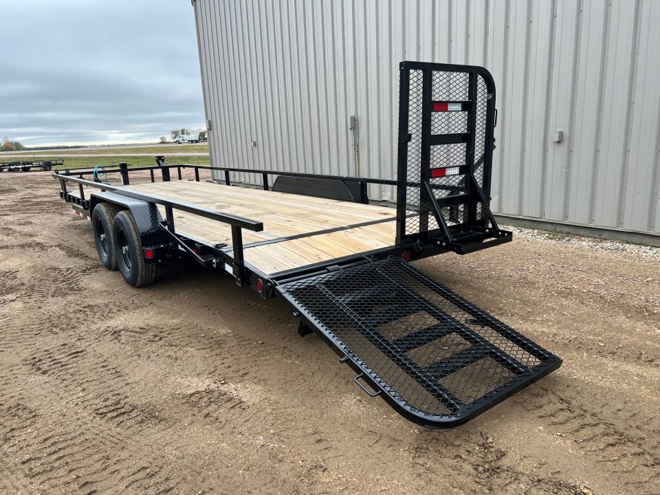 New 2027 PJ Trailers 22' CE Equipment Equipment Trailer