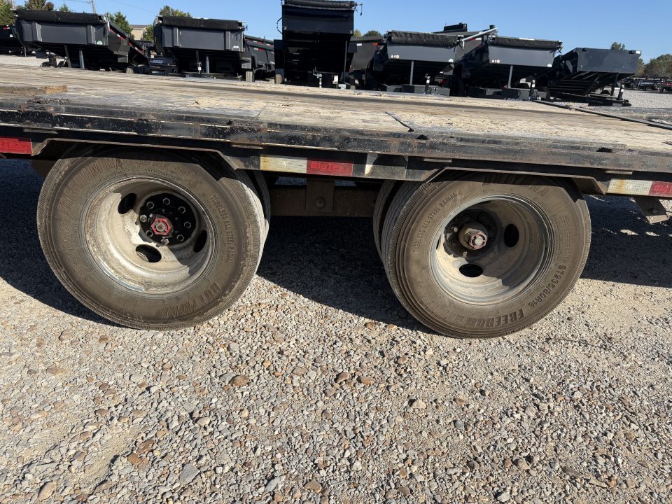 Used 2013 Big Tex 102"X33' 22K Gooseneck Flatbed Trailer