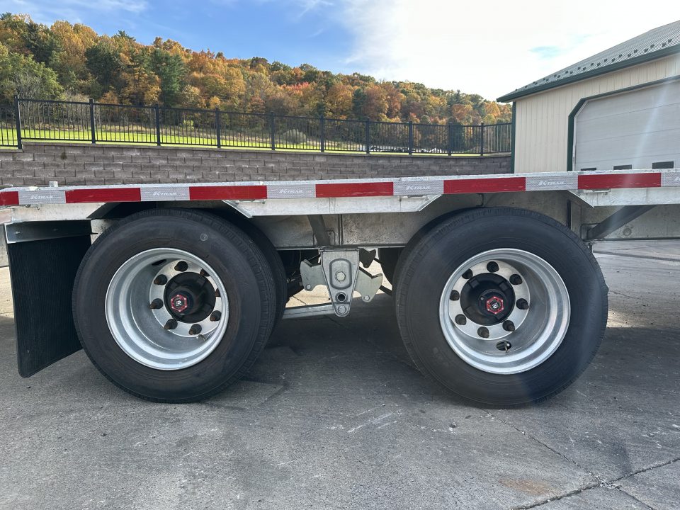 New 2026 K-Trail 25' Gooseneck w/Max Ramps (35,825 GVWR)