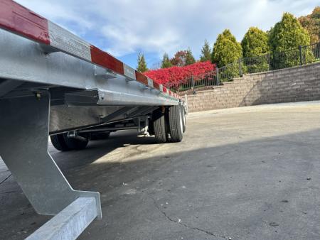 New 2026 K-Trail 25' Gooseneck w/Max Ramps (35,825 GVWR)