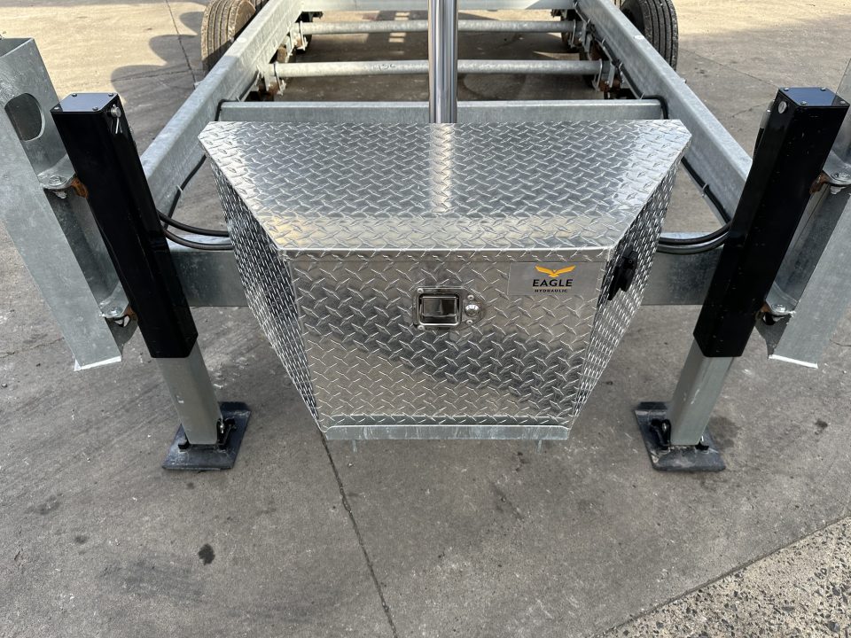 New 2025 K-Trail 16' Telescopic Dump (23,995 GVWR)