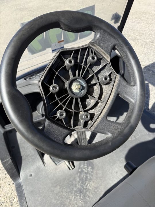 Used 2021 Yamaha 2 Seater Quiet Tech Gas Golf Cart with Enclosure