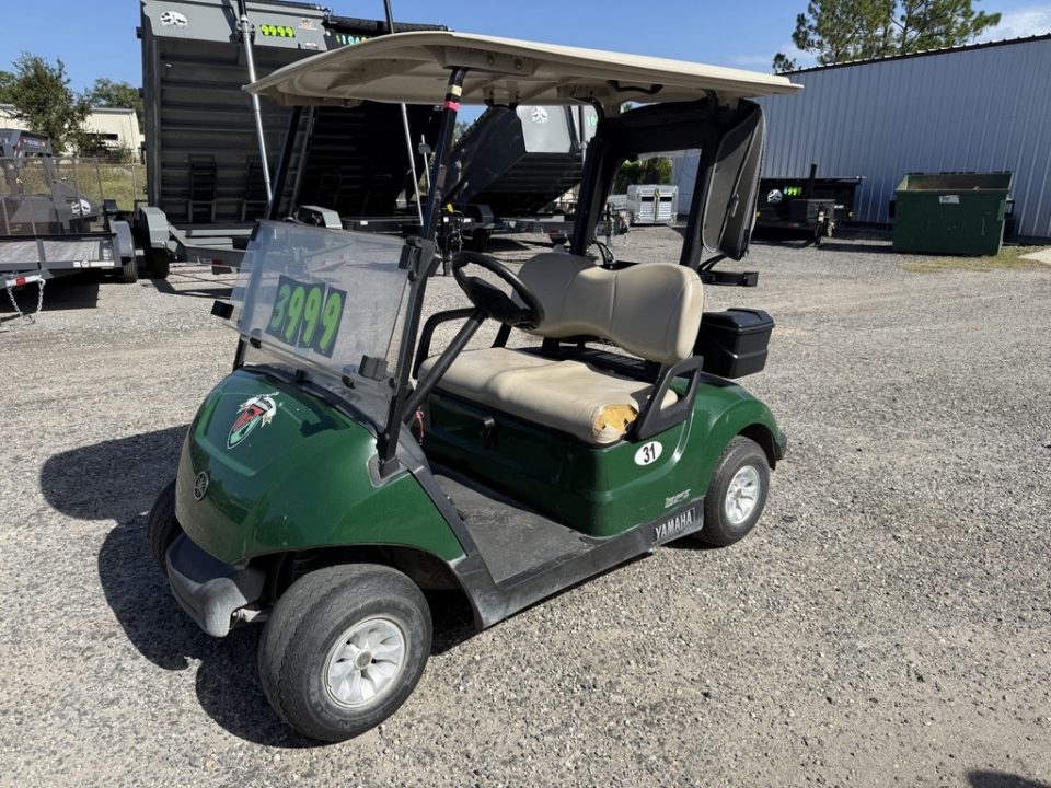 Used 2021 Yamaha 2 Seater Quiet Tech Gas Golf Cart with Enclosure
