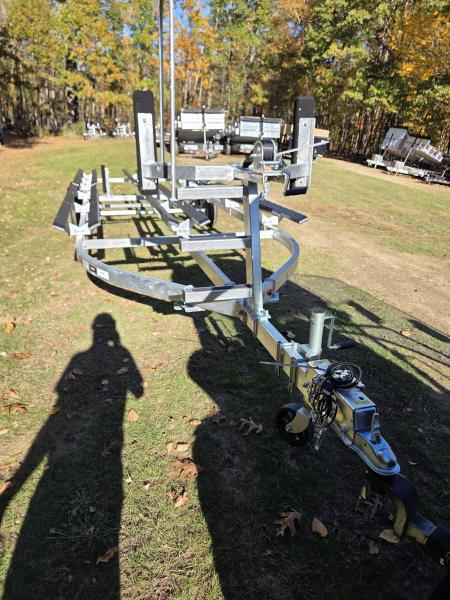 New 2027 Venture Trailers pontoon trailer tri toon 22-26 foot boat Boat Trailer