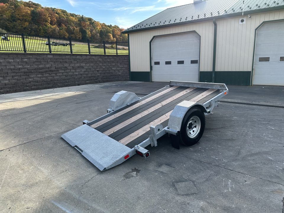 New 2025 K-Trail 12' Cushion Tilt