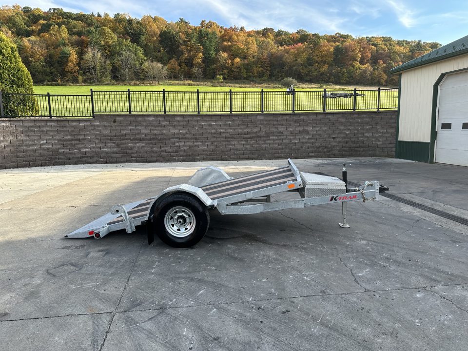 New 2025 K-Trail 12' Cushion Tilt