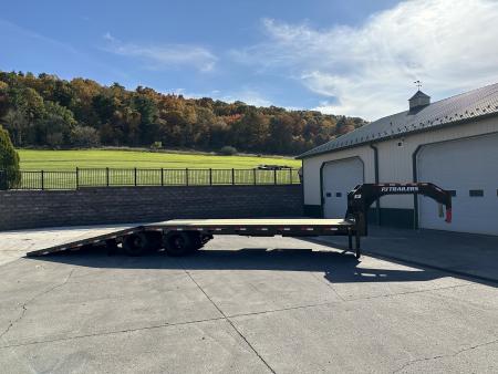 New PJ trailers 32' LY Hydraulic Dovetail